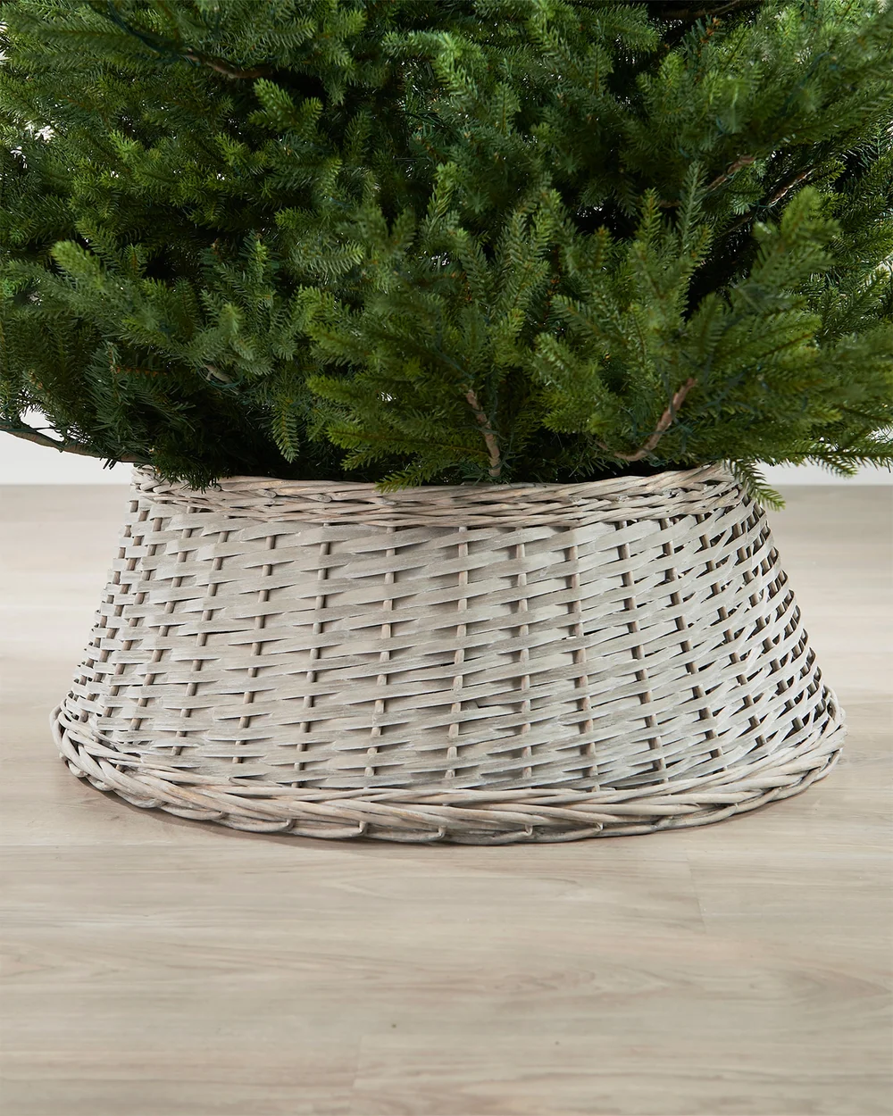WeRChristmas Grey Wicker Rattan Christmas Tree Collar 70 Cm - No Size Image 2