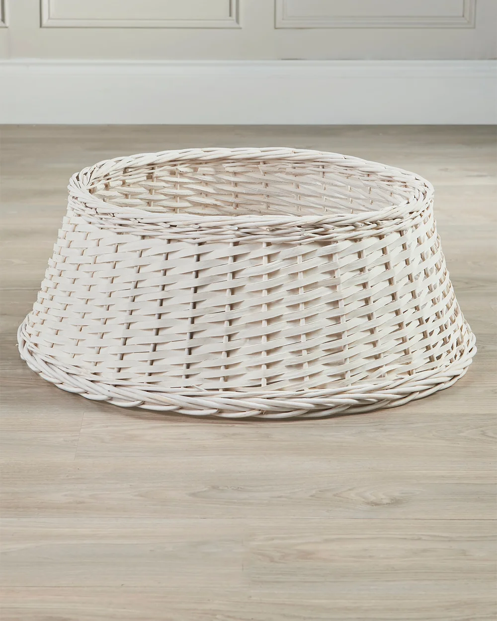 WeRChristmas Off-White Wicker Rattan Christmas Tree Collar 70 Cm - No Size Image 5