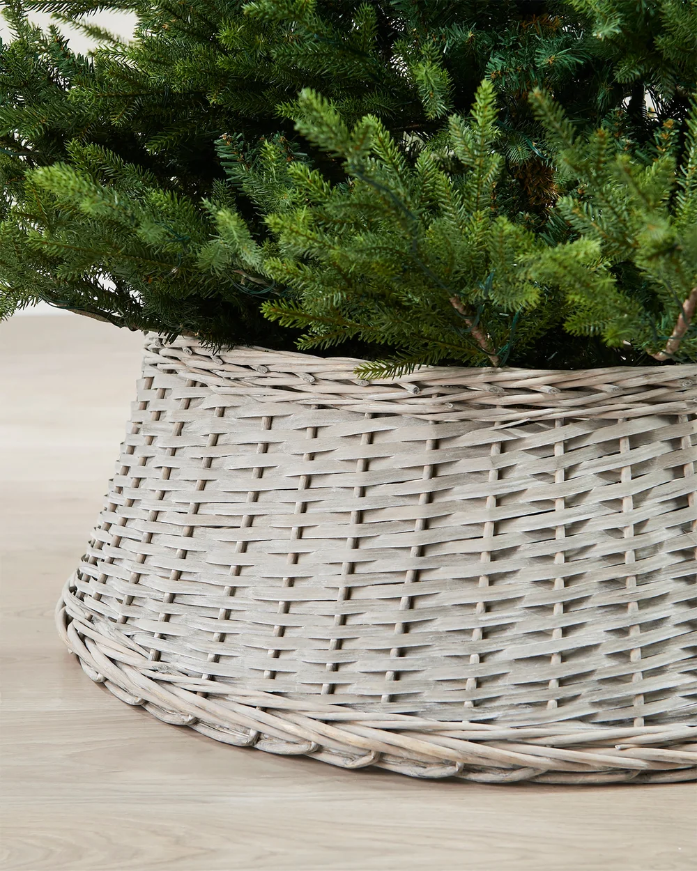 WeRChristmas Grey Wicker Rattan Christmas Tree Collar 85 Cm - No Size Image 3