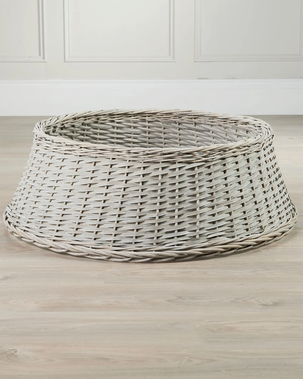 WeRChristmas Grey Wicker Rattan Christmas Tree Collar 85 Cm - No Size Image 5