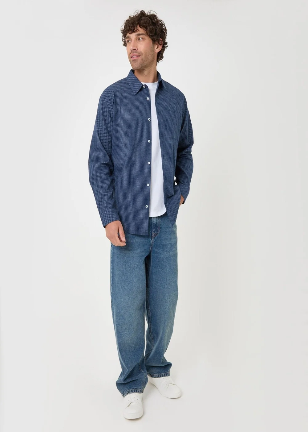 Threadbare Relaxed Fit Cotton Seersucker Shirt in Navy Check - L Image 4