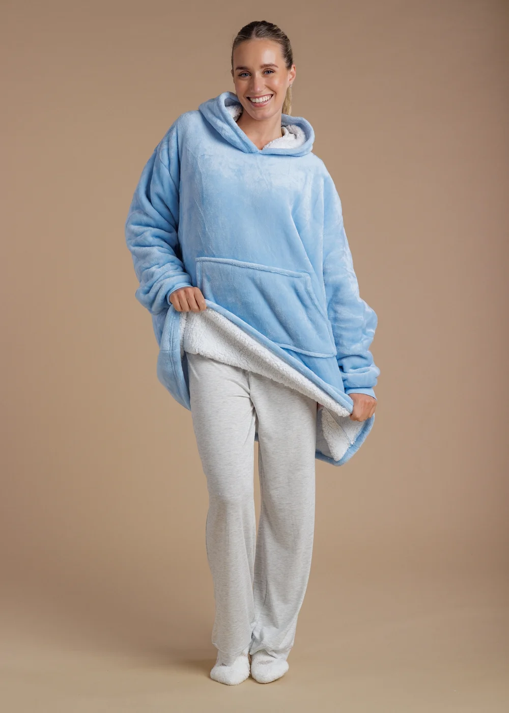 Tokyo Laundry Light Blue Soft Sherpa Lined Hooded Blanket - One Size Image 3