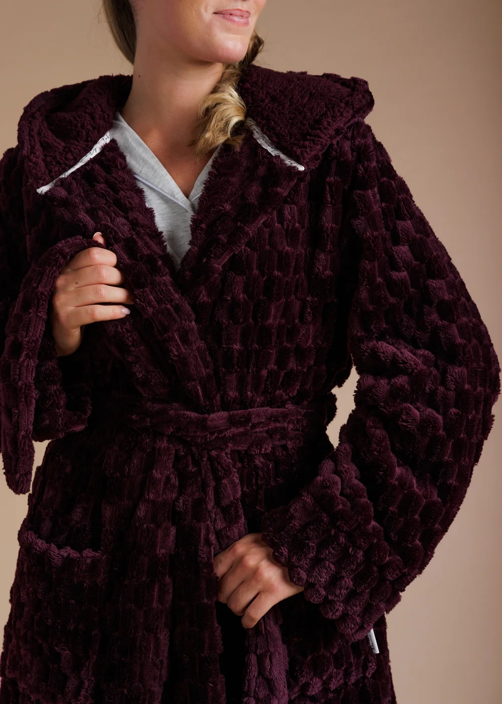 Tokyo Laundry Burgundy Honeycomb Textured Dressing Gown - L Image 4