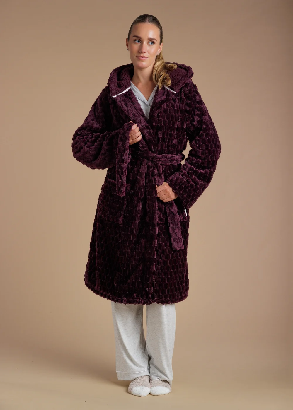 Tokyo Laundry Burgundy Honeycomb Textured Dressing Gown - L Image 1