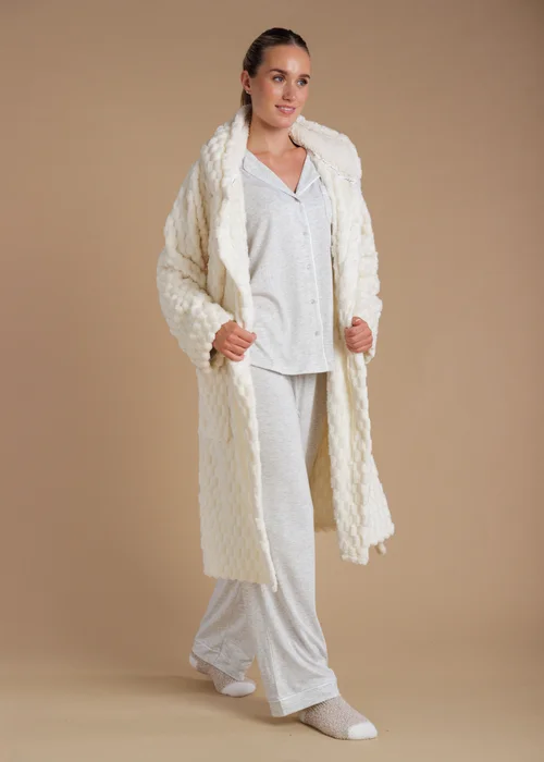 Tokyo Laundry Ivory Honeycomb Textured Dressing Gown - S Image 3