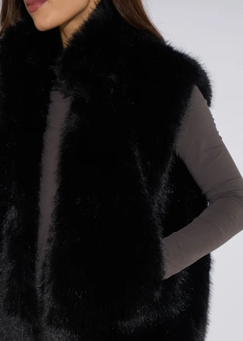 Gini London Black Boxy Faux Fur Gilet - L/XL Image 3