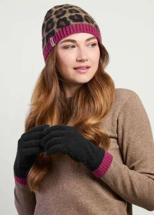 Totes Leopard/Black Mix Animal Leopard Beanie Hat & Gloves with Smartouch - One Size Image 3
