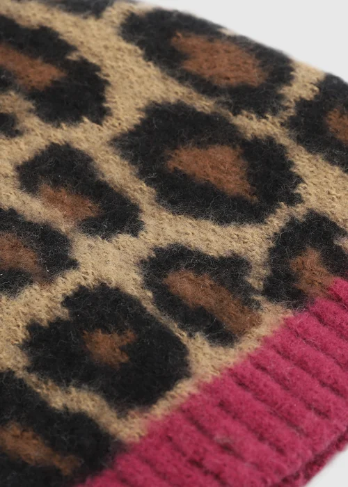 Totes Leopard/Black Mix Animal Leopard Beanie Hat & Gloves with Smartouch - One Size Image 6