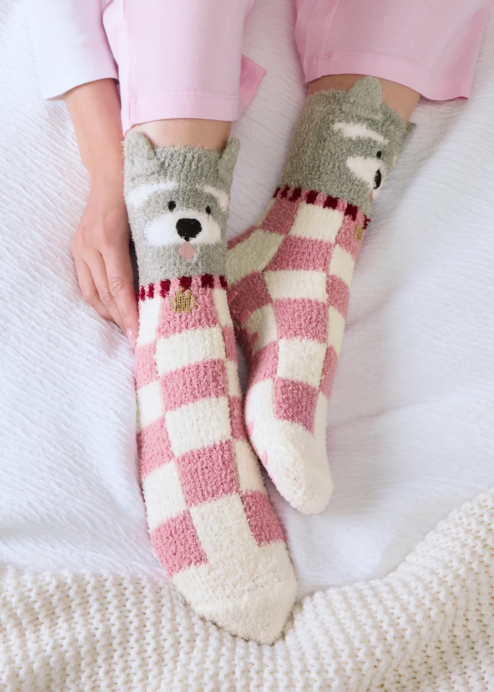 Totes Dog Pink Novelty Super Soft Slipper-Sox - One Size Image 3