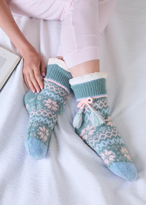 Totes Teal Blue Fair Isle Knit Crop Slipper-Sox with Sherpa Lining - One Size Image 3