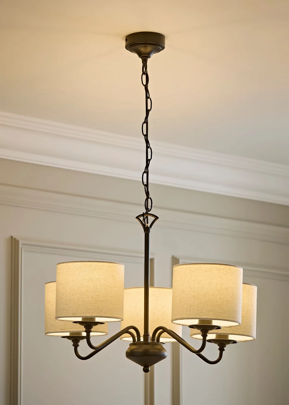 ValueLights Carmit Matte Black 5 Arm Fabric Shade Chandelier - One Size Image 1