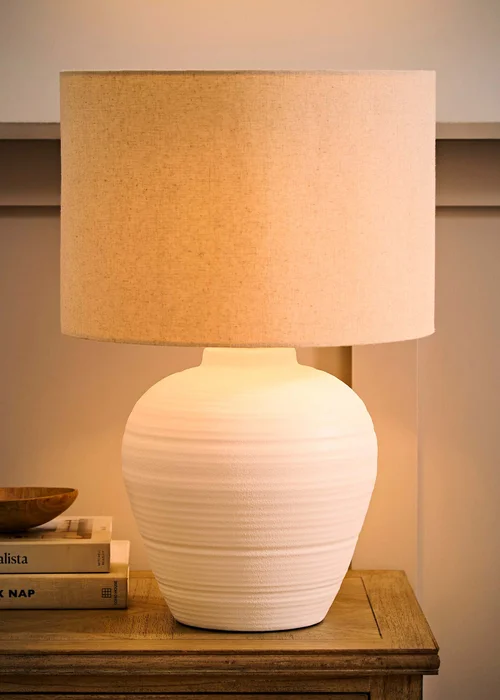 ValueLights Reid White Large Ribbed Ceramic Table Lamp - L Image 2