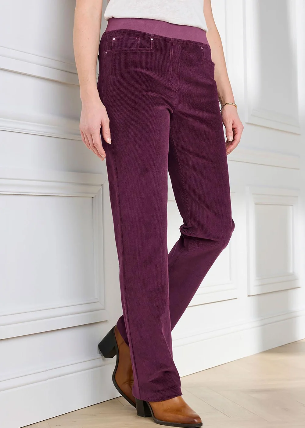 Cotton Traders Mulberry Premium Pull On Cord Trousers - 22/L27 Image 1
