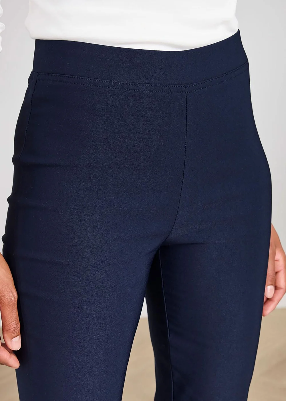 Cotton Traders Navy Super Stretchy Straight Leg Pull On Cosy Trousers - 14/L27 Image 4