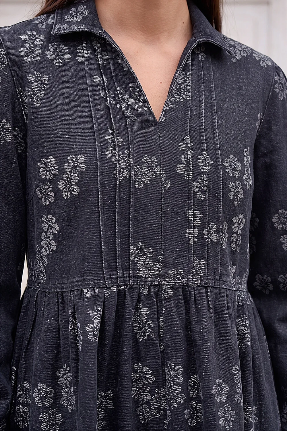 Roman Black Denim Jacquard Dress - 16 Image 4