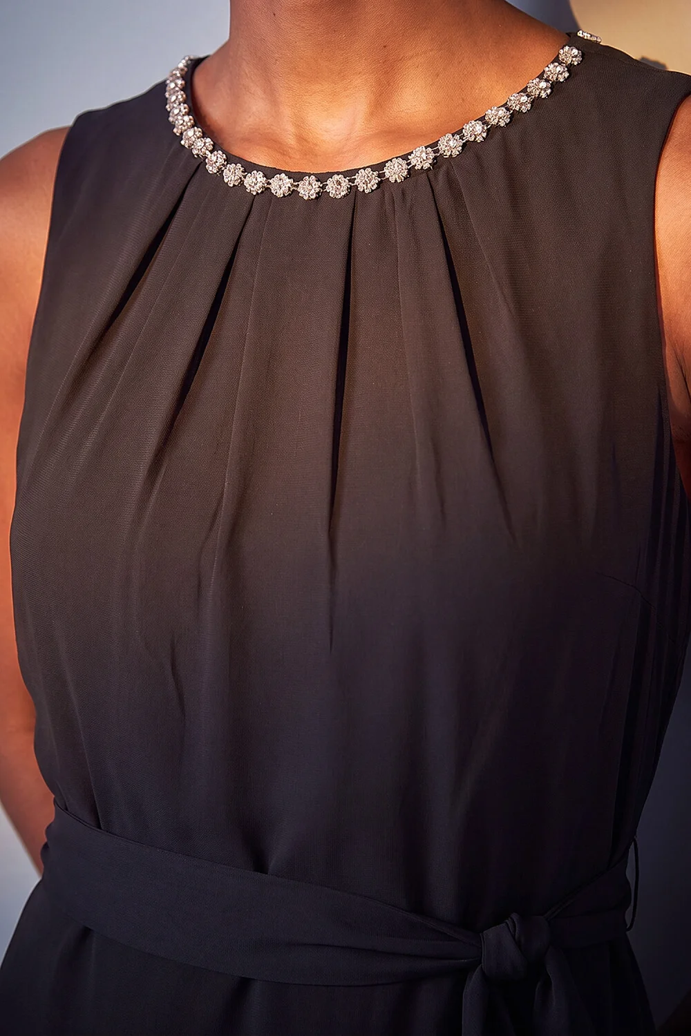 Roman Black Chiffon Pleat Neck Dress - 20 Image 4