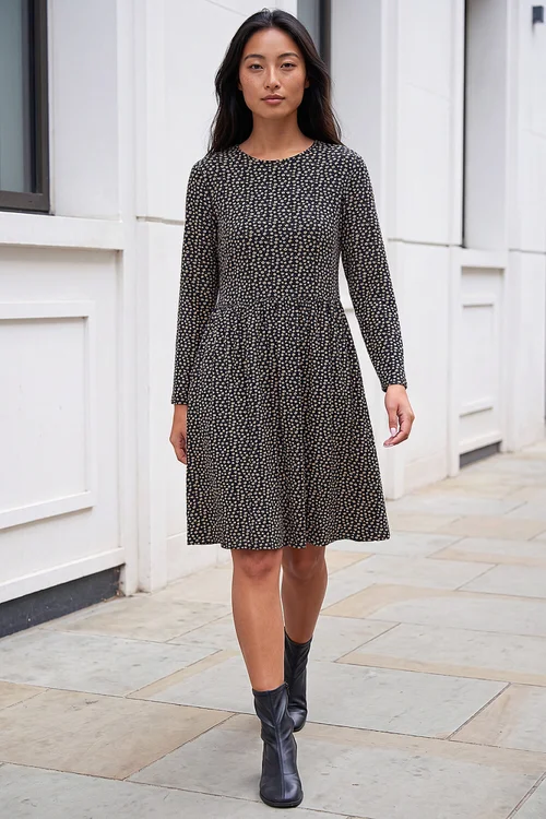 Roman Black Petite Stretch Dress - 18 Image 1