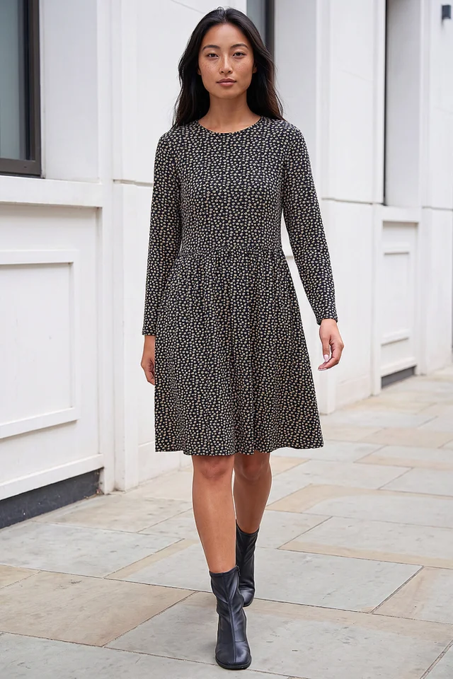 Roman Black Petite Stretch Dress