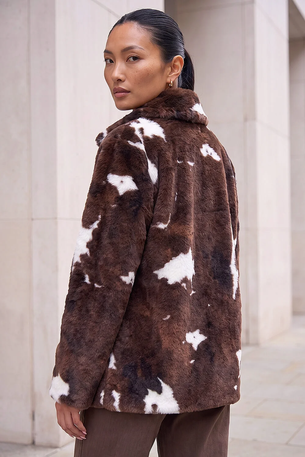 Roman Brown Faux Fur Cow Print Jacket - 12 Image 4