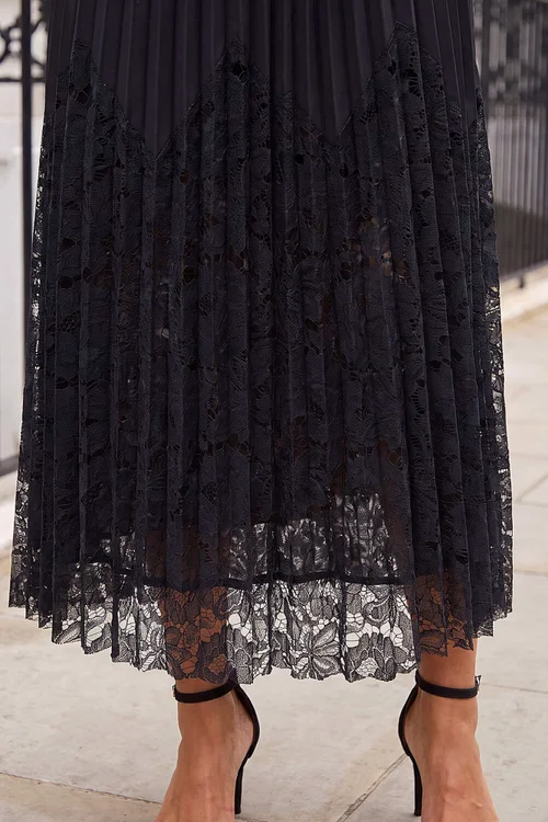 Roman Black Petite Lace Pleated Skirt - 14 Image 4
