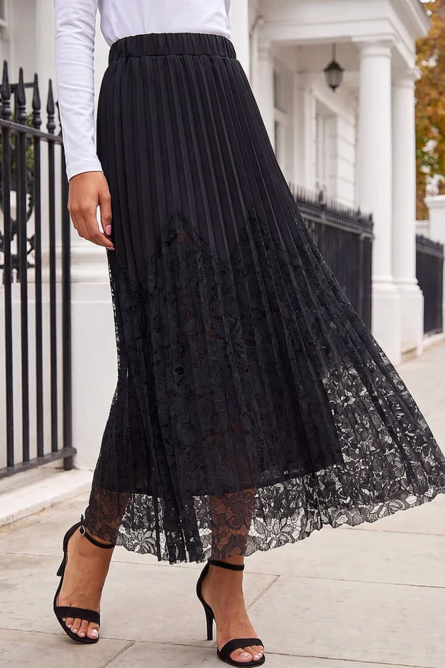 Roman Black Petite Lace Pleated Skirt