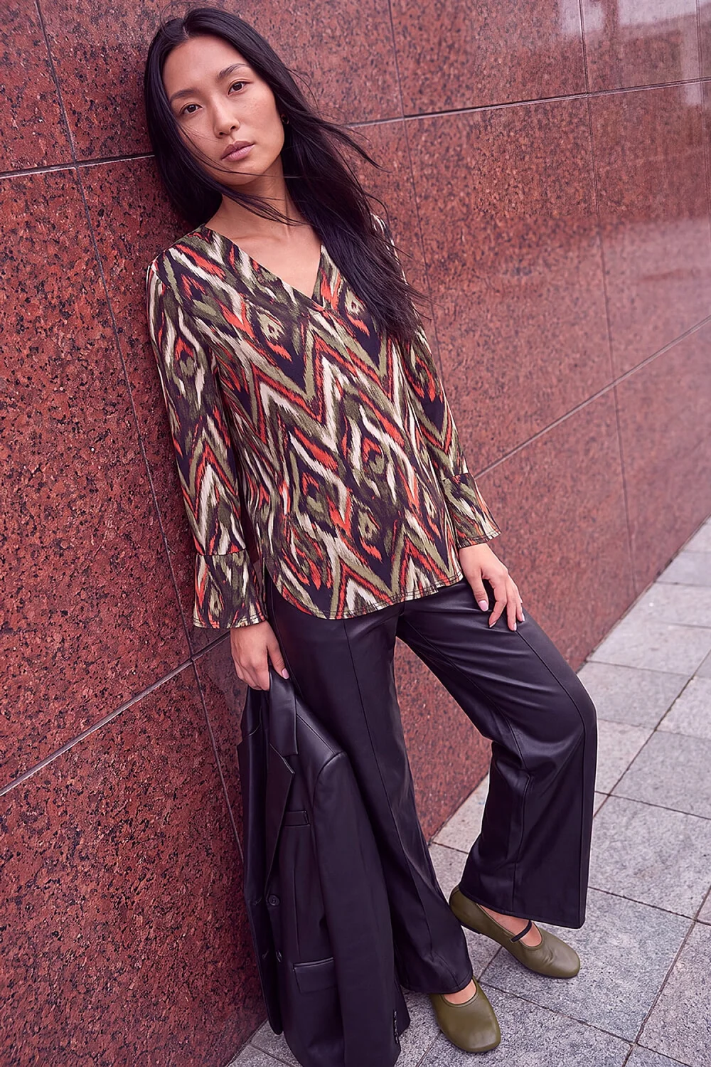 Roman Khaki Abstract Print V-Neck Tunic Top - 16 Image 3