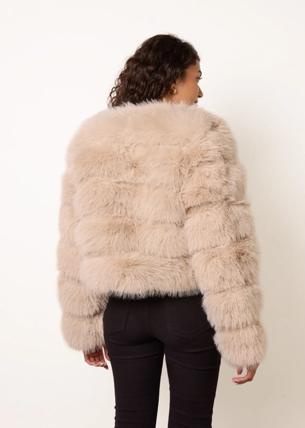 Blue Vanilla Beige Faux Fur Short Coat - S Image 4