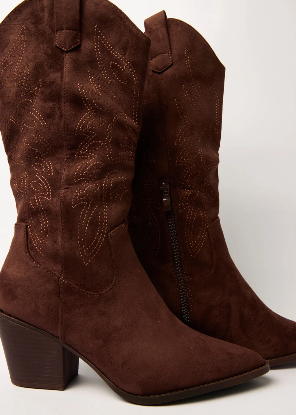 Blue Vanilla Brown Suede Cowboy Boots - 8 Image 4