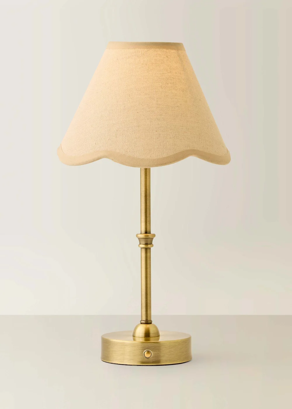 ValueLights Lowe Brushed Gold Rechargeable Table Light Base with Scallop Trim Natural Shade - One Size Image 3