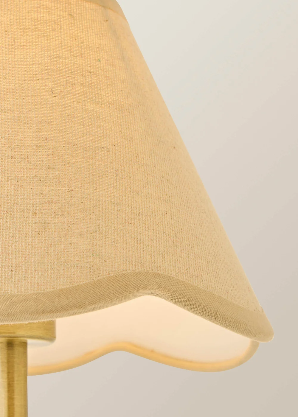 ValueLights Lowe Brushed Gold Rechargeable Table Light Base with Scallop Trim Natural Shade - One Size Image 5