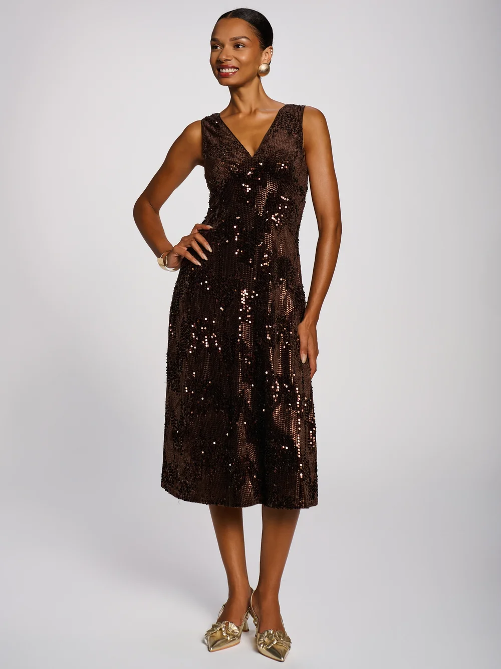 Jolie Moi Brown V-Neck Sequin Embellished Velvet Midi Dress - 10 Image 4