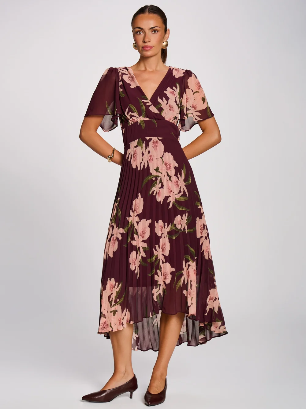 Jolie Moi Burgundy Floral Angel Sleeve Pleated Chiffon Maxi Dress - 10 Image 4