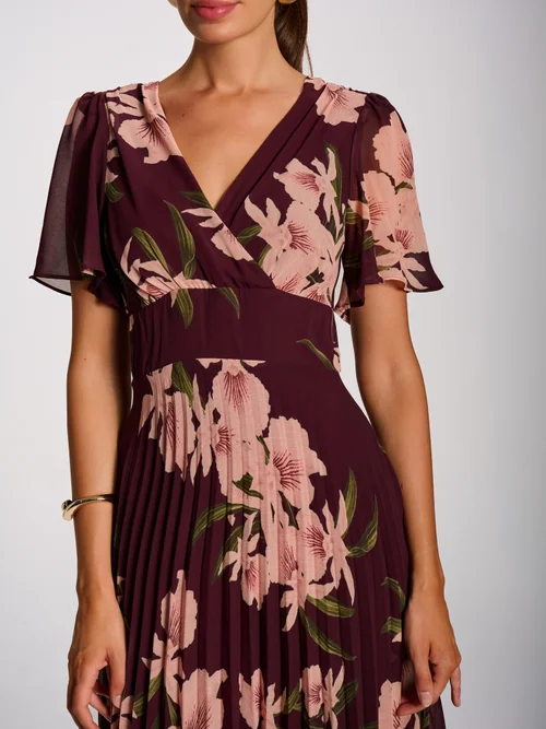 Jolie Moi Burgundy Floral Angel Sleeve Pleated Chiffon Maxi Dress - 10 Image 2