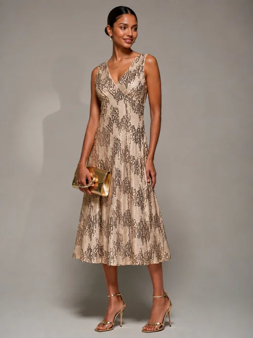 Jolie Moi Gold V-Neck Sequin Embellished Velvet Midi Dress - 8 Image 5