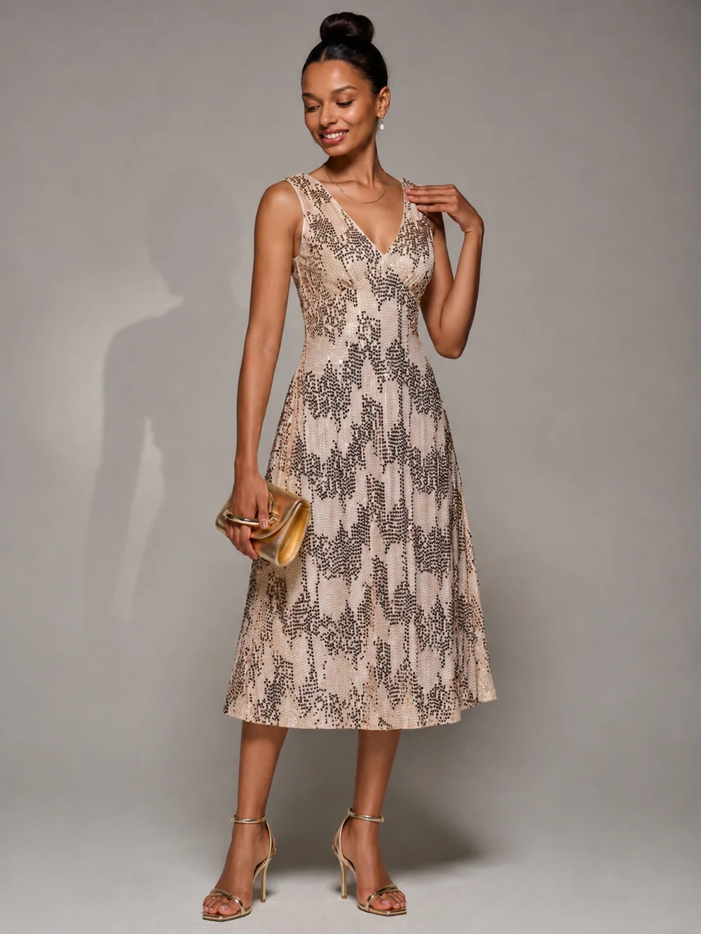 Jolie Moi Gold V-Neck Sequin Embellished Velvet Midi Dress - 8 Image 3