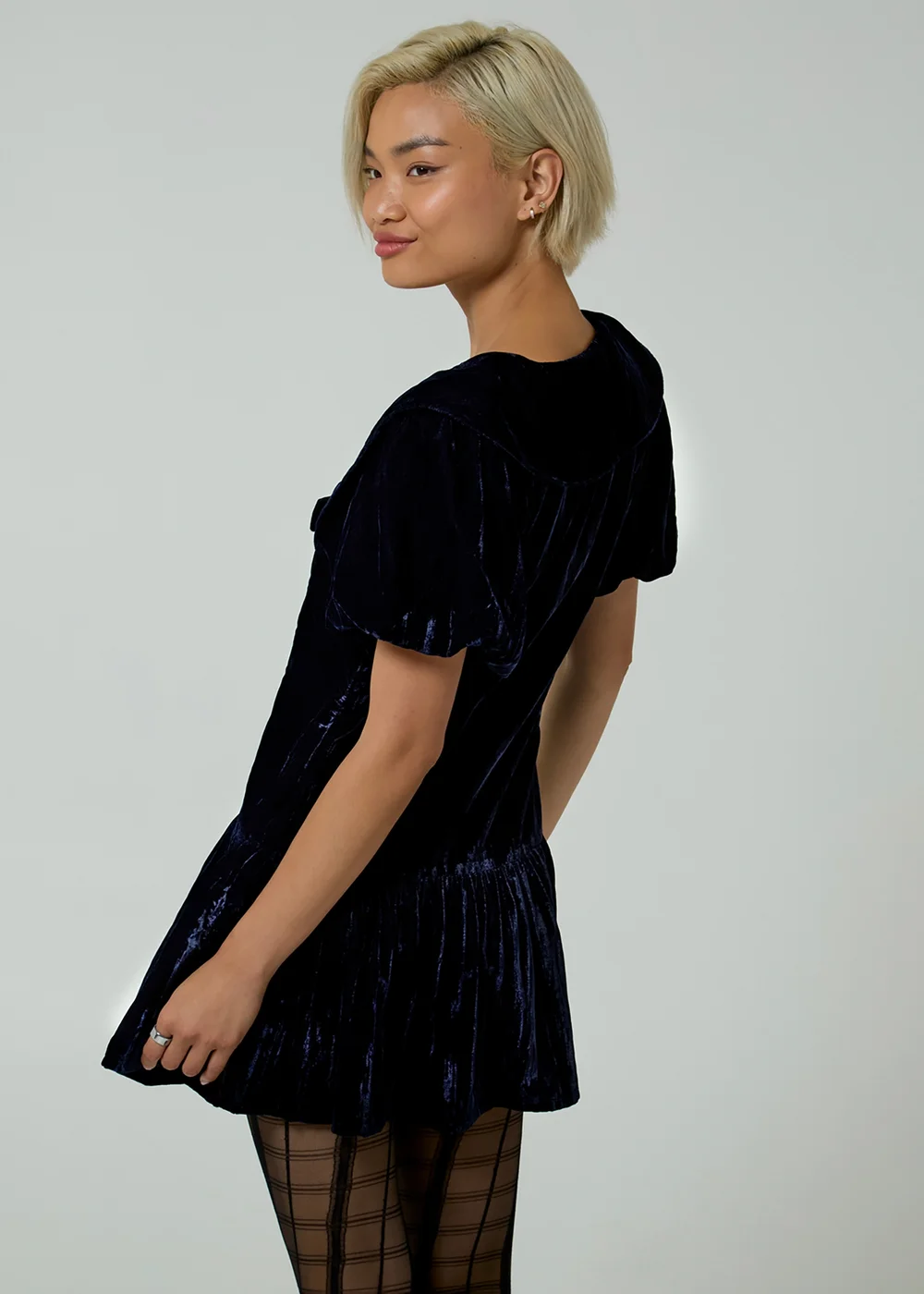 Neon Rose Navy Velvet V-Neck Collared Short Puff Sleeve Mini Dress - L Image 2
