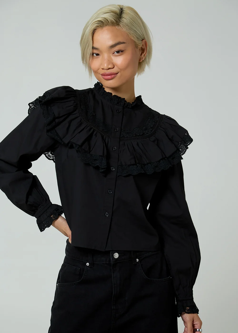 Neon Rose Black Cotton Frill Collar Poplin Long Sleeve Boxy-Fit Blouse - XS Image 5