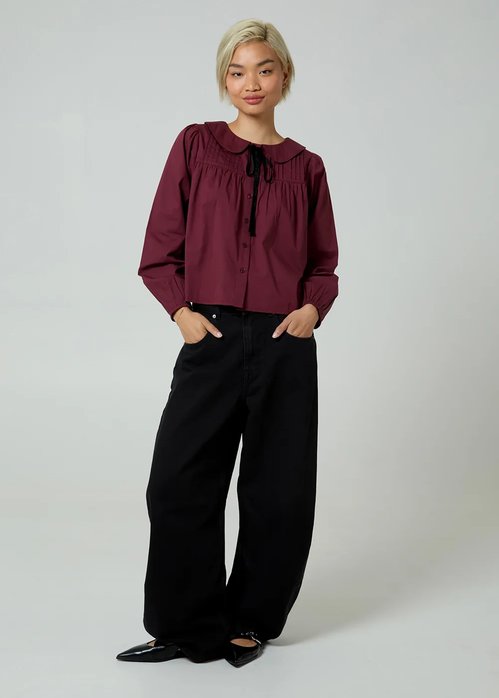 Neon Rose Burgundy Peter Pan Collar Long Balloon Sleeve Velvet Neck Tie Blouse - XS Image 4