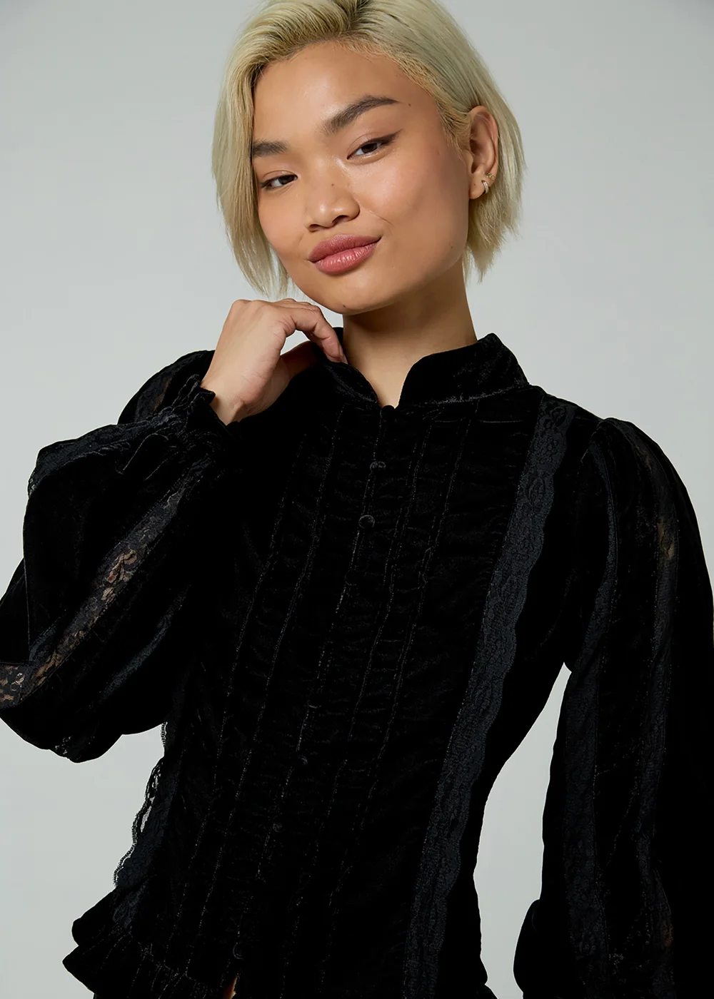 Neon Rose Black Velvet Mandarin Collar Lace Long Sleeve Blouse - S Image 3