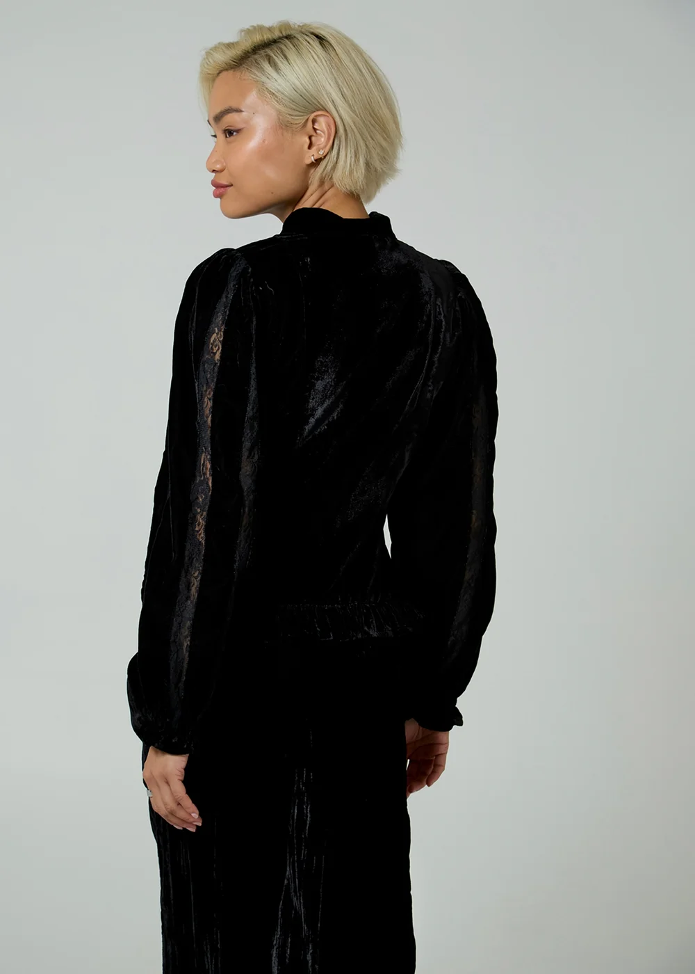 Neon Rose Black Velvet Mandarin Collar Lace Long Sleeve Blouse - S Image 2