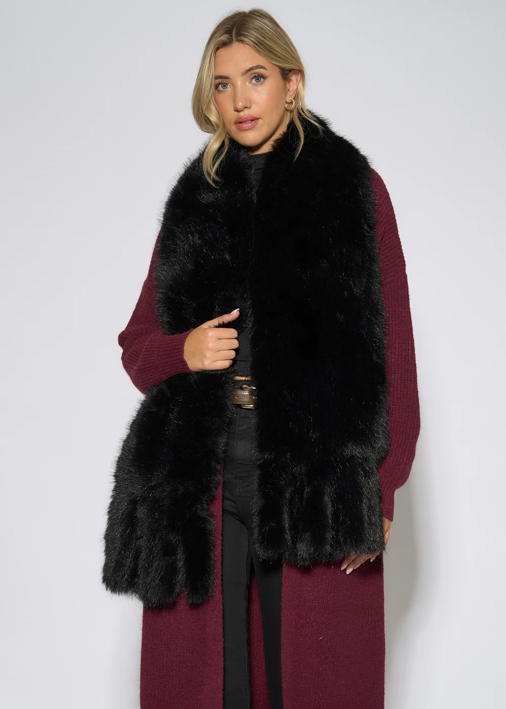 Gini London Black Faux Fur Tassel Scarf - One Size Image 2