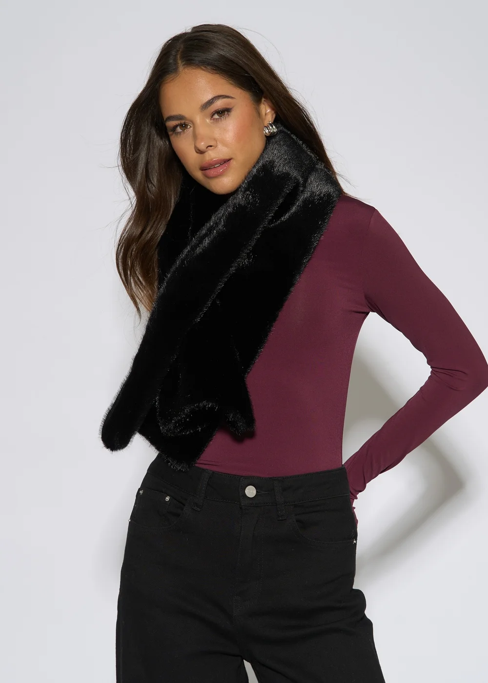 Gini London Black Faux Fur Stole - One Size Image 1
