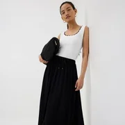 Monochrome Trend