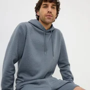 Hoodies & Sweatshirts