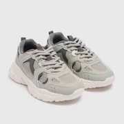 Trainers & Pumps