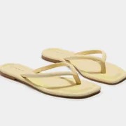 Sandals & Flip Flops